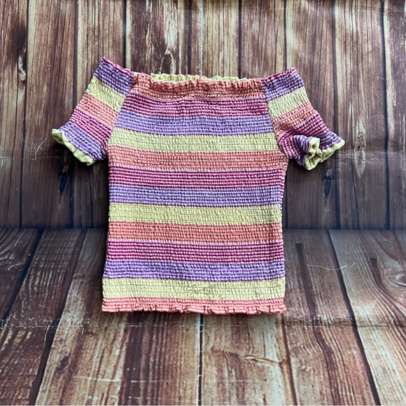 Girls Off-The-Shoulder Short Sleeve Stripe Printed Smocked Crop Top Size 6/7 - Picture 1 of 6